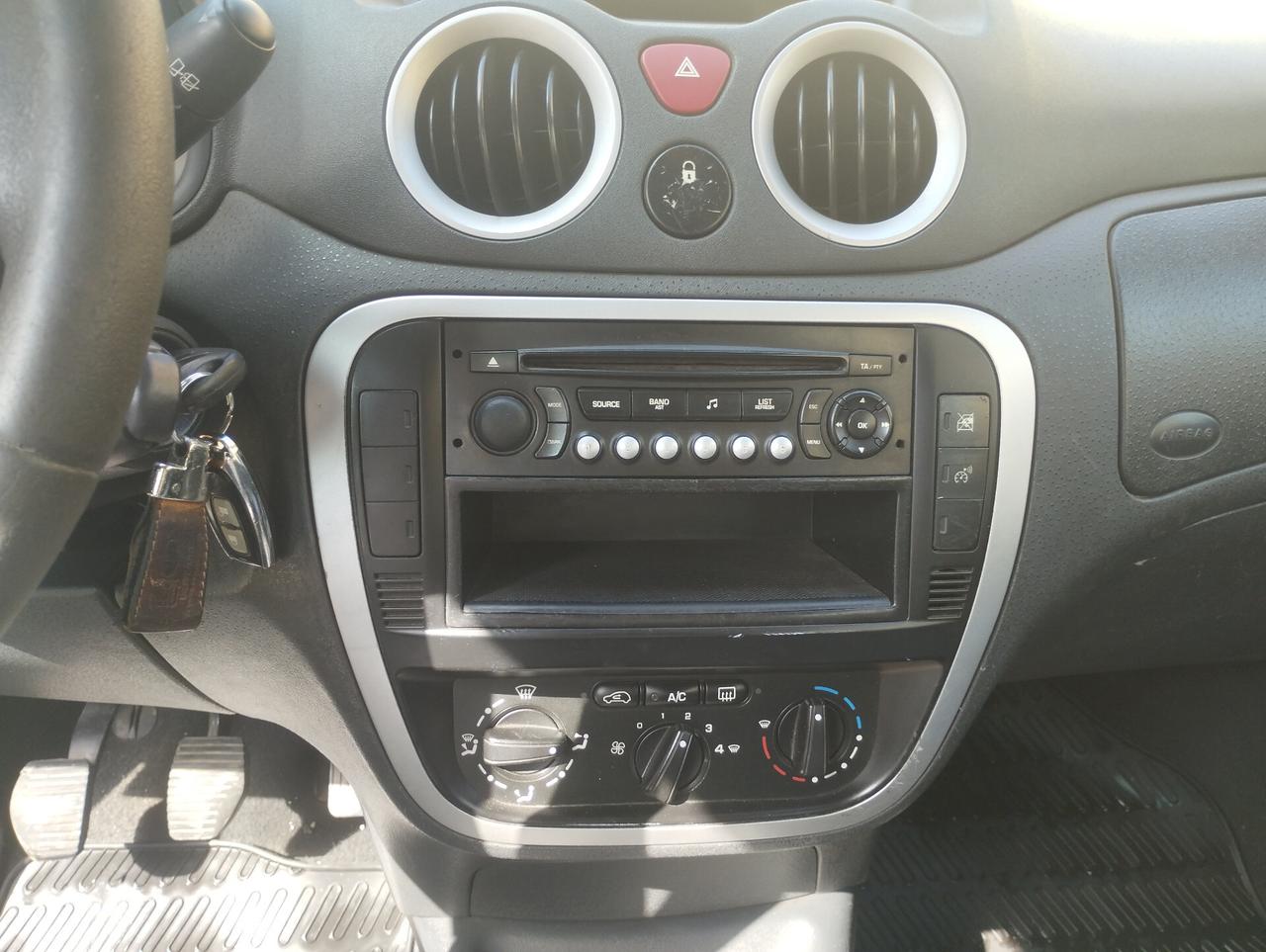 Citroen C3 Pluriel 1.4 HDi 70CV Classique