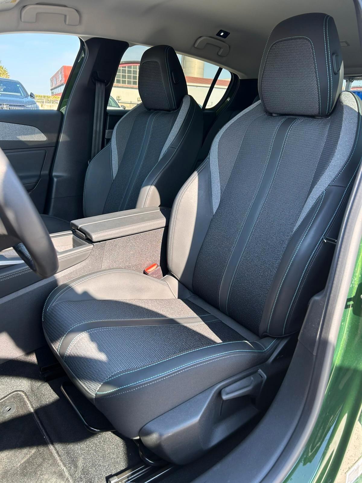 Peugeot 308 BlueHDi 130 S&S EAT8 Allure