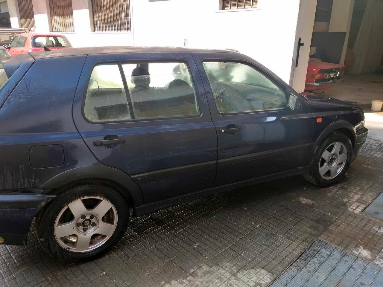 Volkswagen Golf GTI 5 porte 2000 150 CV