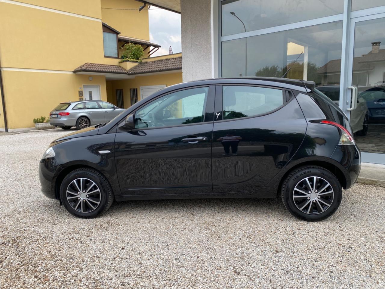Lancia Ypsilon 1.3 Mtj 2015 Unico propretario