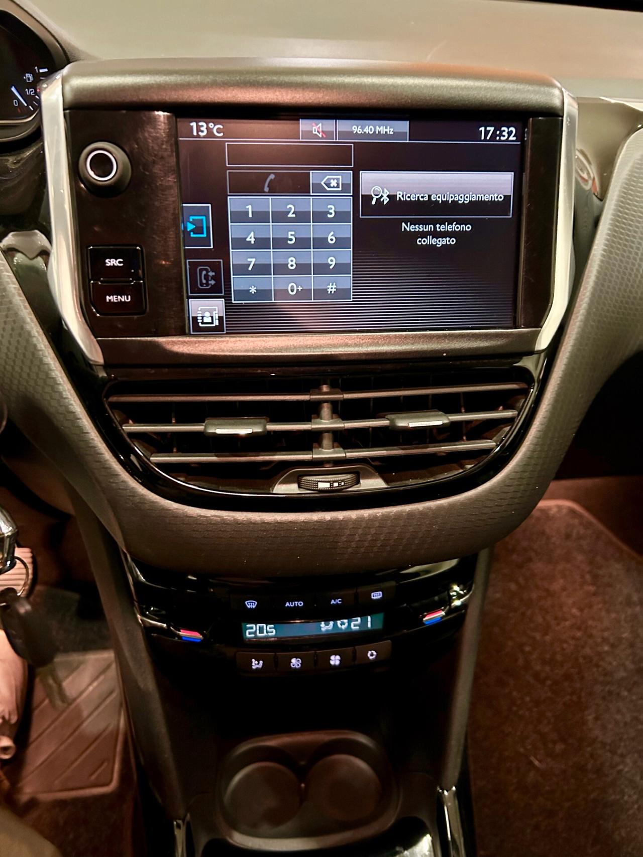 Peugeot 2008 BlueHDi 120 S&S Allure