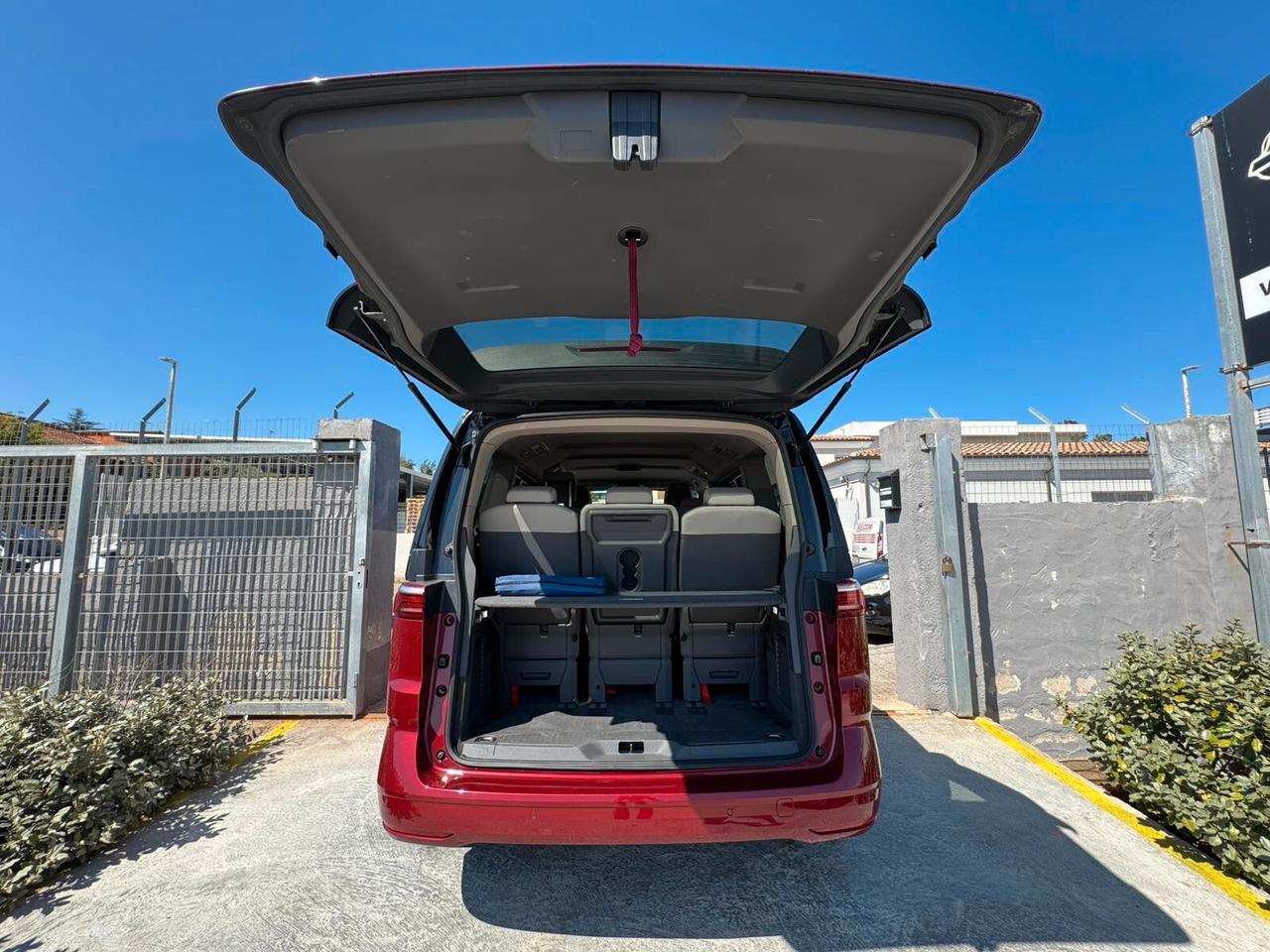 VOLKSWAGEN MULTIVAN T7 HIGHLINE - FINANZIABILE