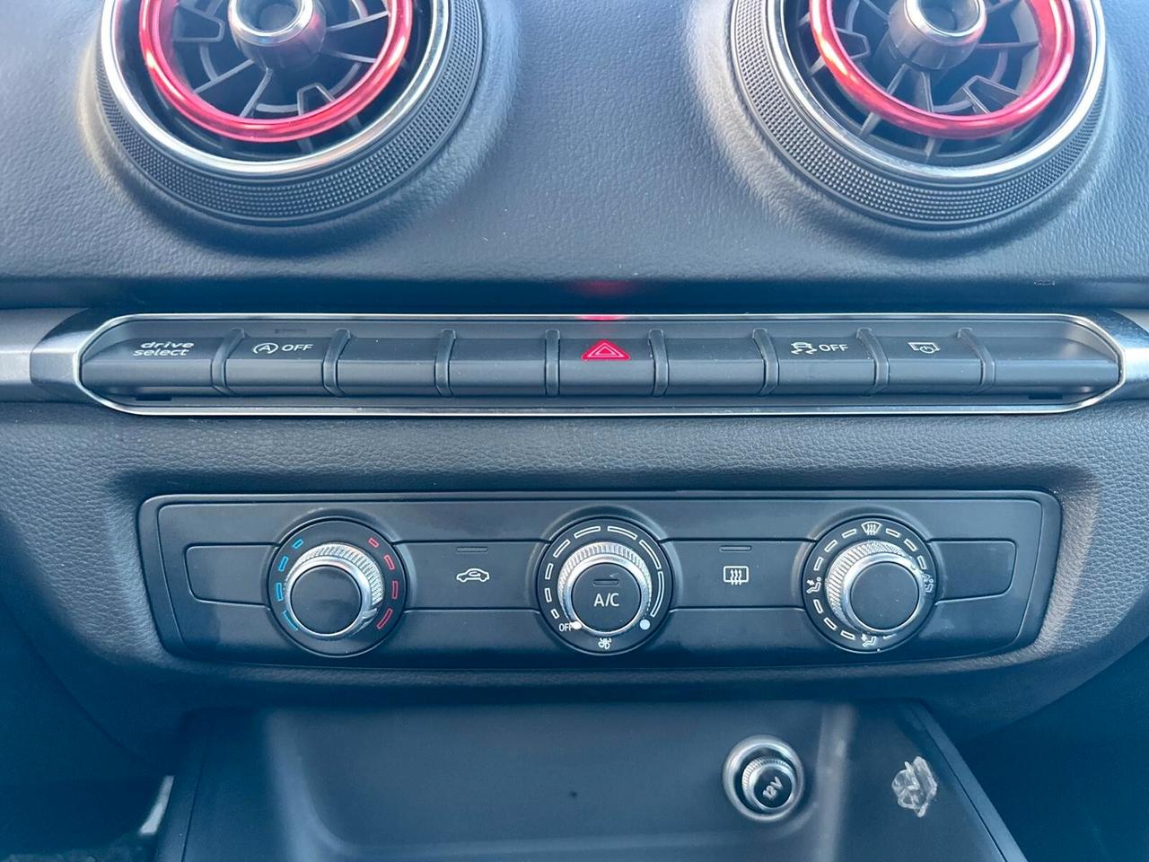 Audi A3 SPB 30 g-tron S tronic IN RIENTRO