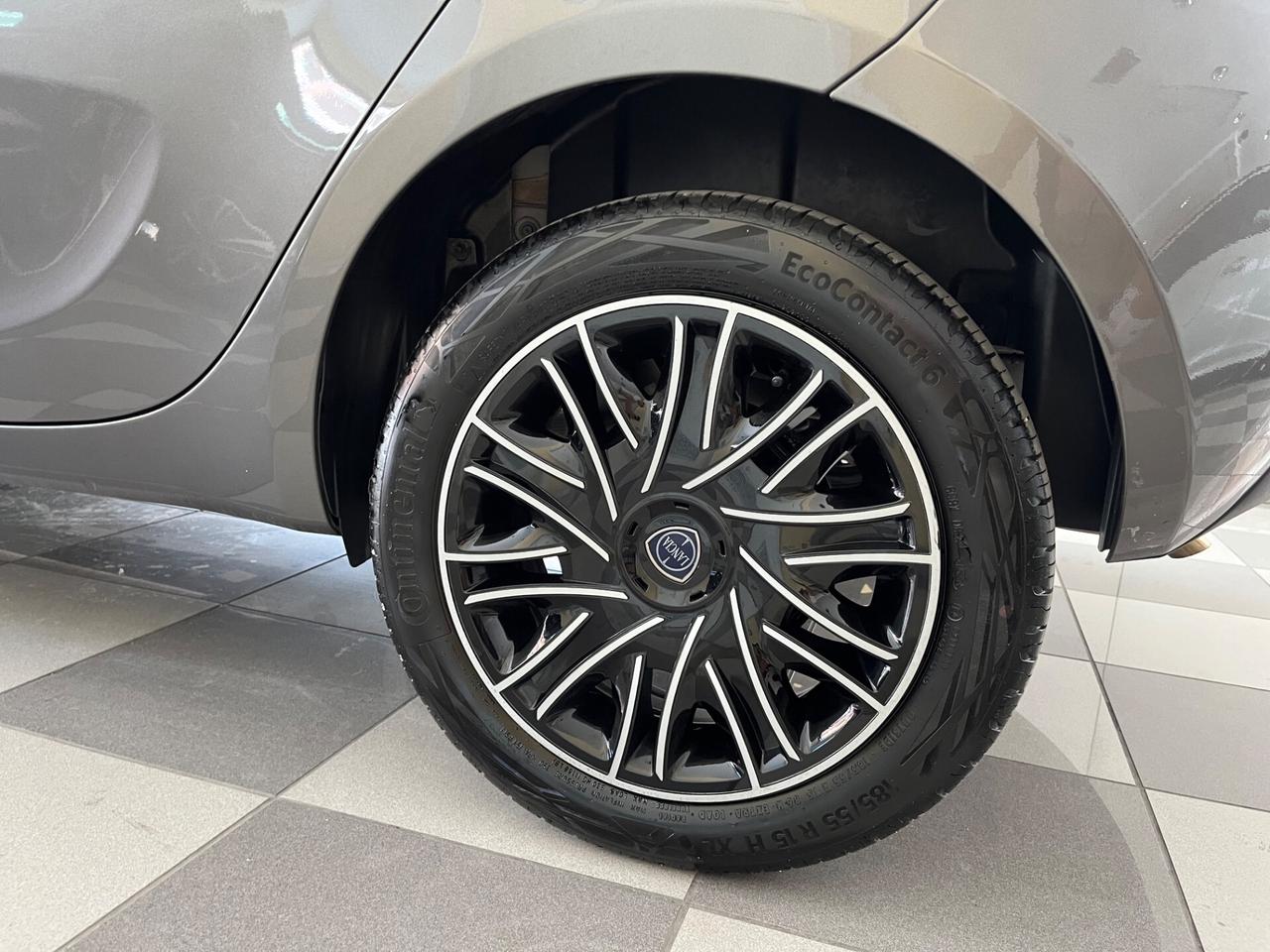 Lancia Ypsilon 1.0 FireFly 5 porte S&S Hybrid Gold Plus