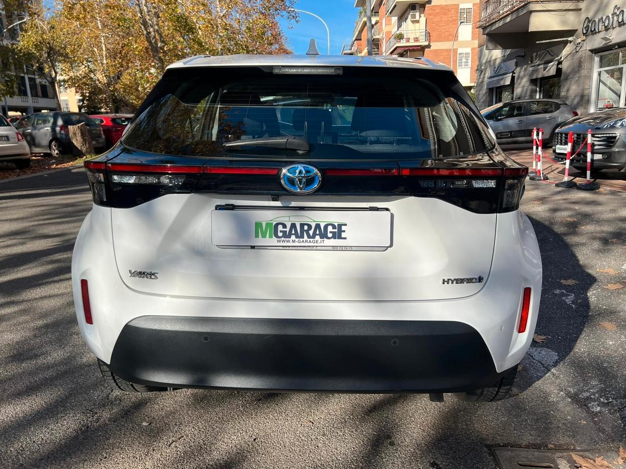 Toyota Yaris Cross 1.5 Hybrid E-CVT AWD-i Business