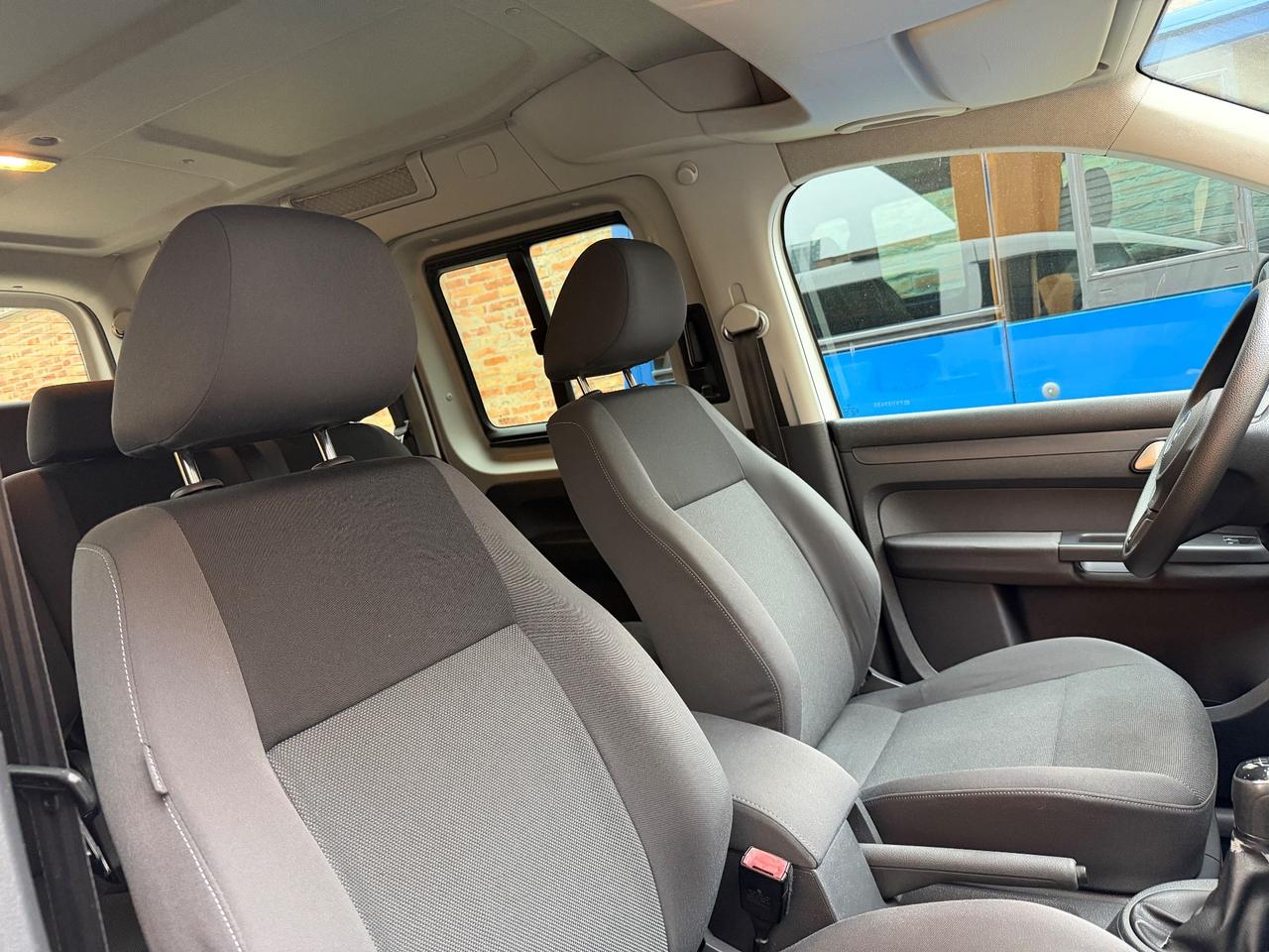 Volkswagen Caddy 1.6 TDI 102 CV 5p. Trendline 7 Posti