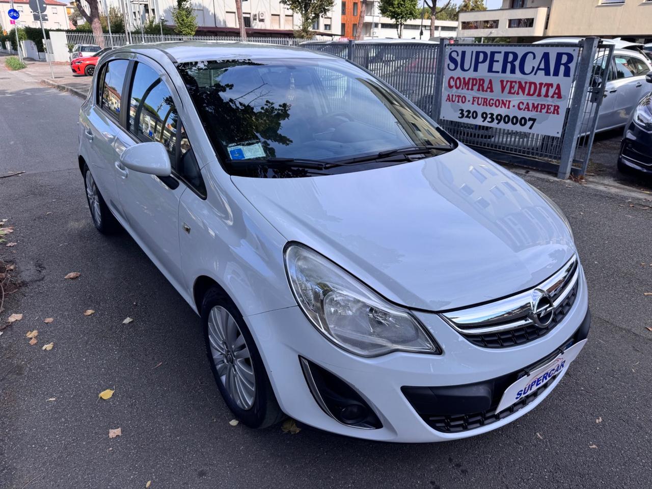 Opel Corsa 1.2 5 porte neopaten garanzia12 mesi