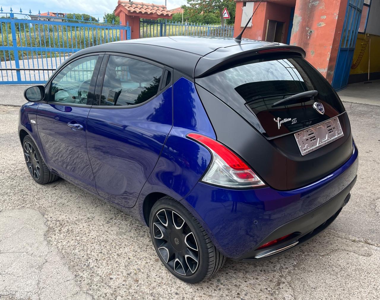 Lancia Ypsilon 1.269CV S Momodesign-solo 45000km-