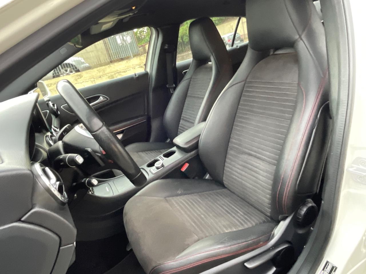 Mercedes-benz GLA 220 CDI autom. Premium AMG PACK