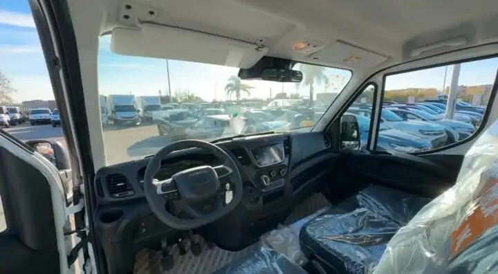 IVECO DAILY 35C14 – RIBALTABILE TRILATERALE 7 POSTI NOLEGGIO ANTICIPO RATA E RISCATTO