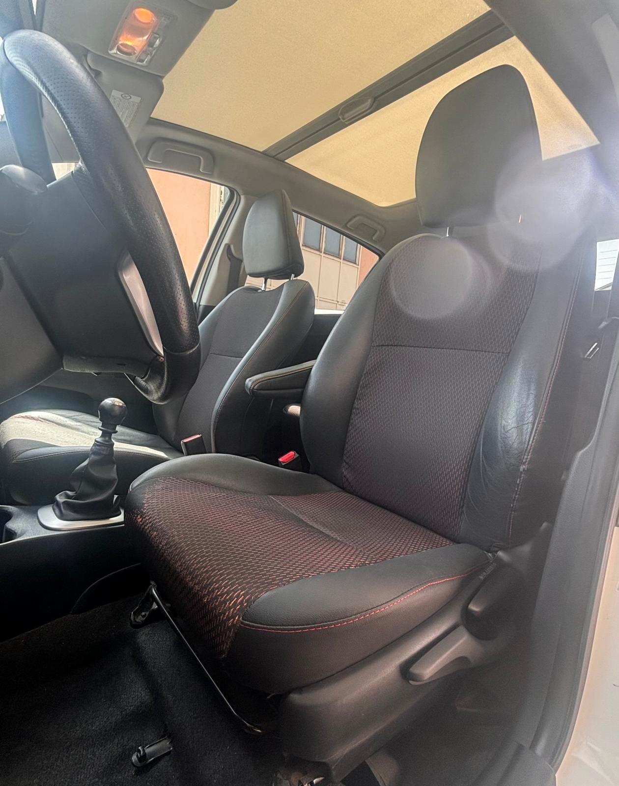Toyota Yaris 1.3 5 porte Lounge