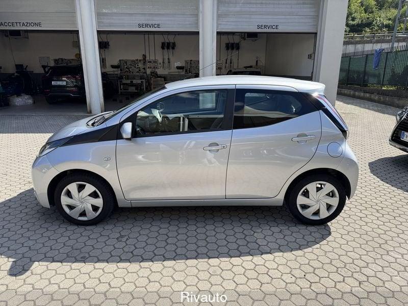 Toyota Aygo Aygo 1.0 VVT-i 69 CV 5 porte x-play TSS