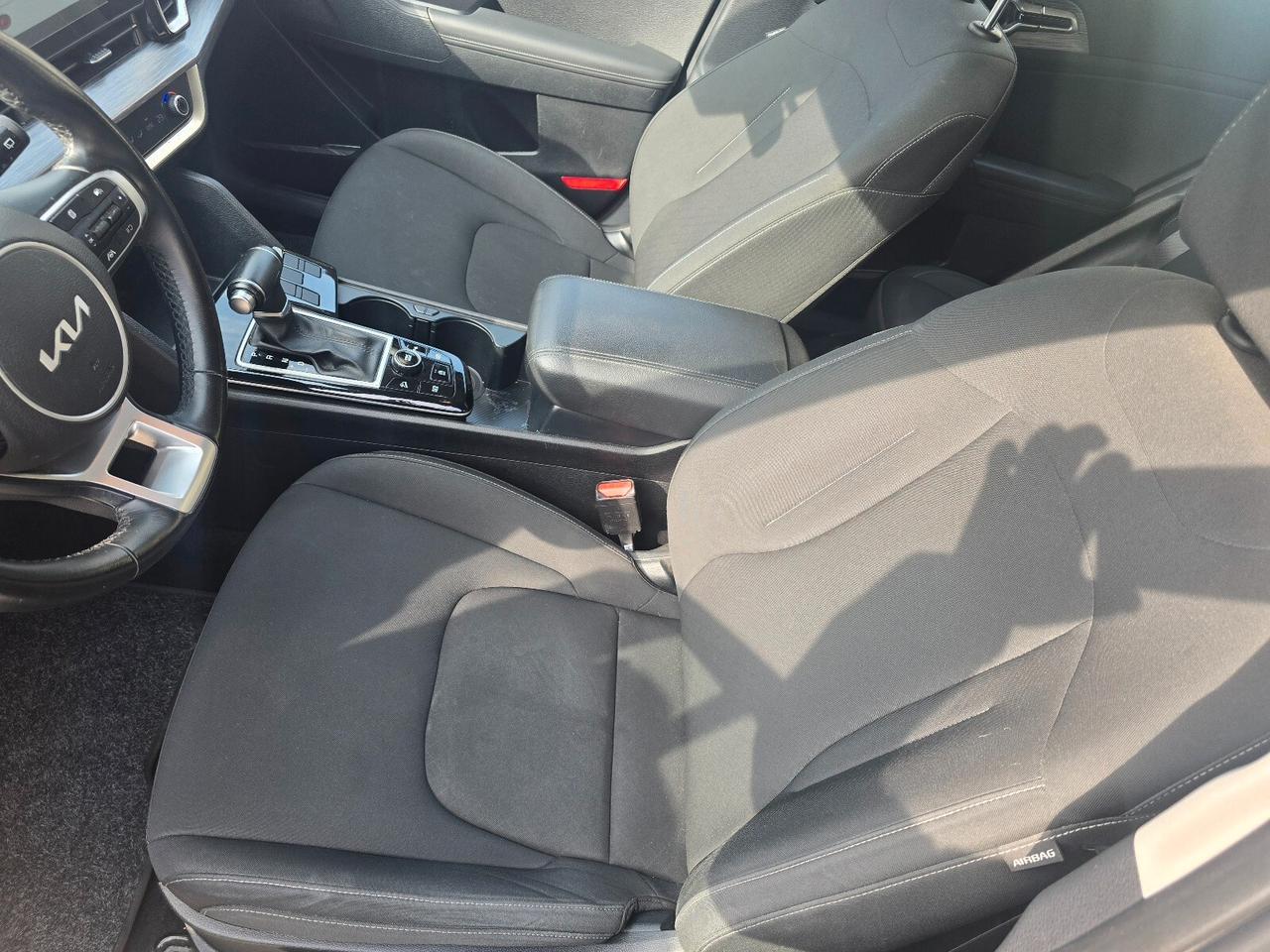 Kia Sportage 1.6 CRDi MHEV DCT Business