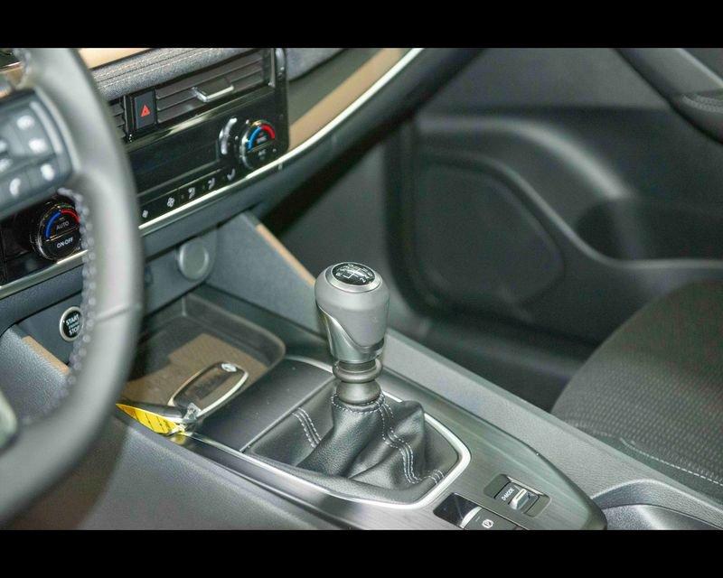 Nissan Qashqai NEW ACENTA MHYB 140CV MT 2WD