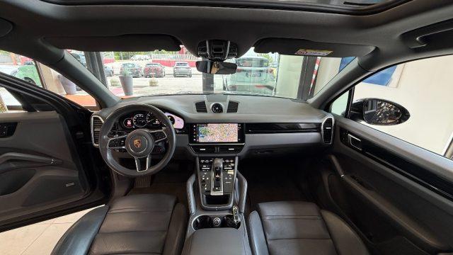 PORSCHE Cayenne 3.0 V6 E-Hybrid Platinum Edition