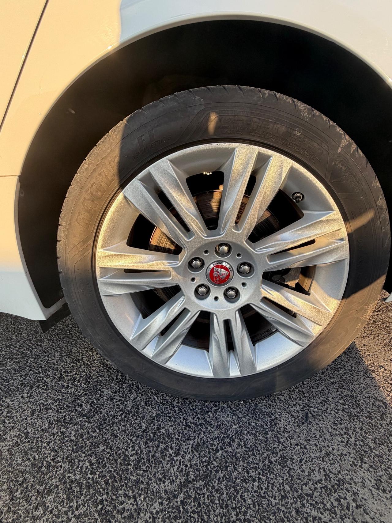 Jaguar XF 2.0 D 180 CV AWD aut. Prestige Business Edition