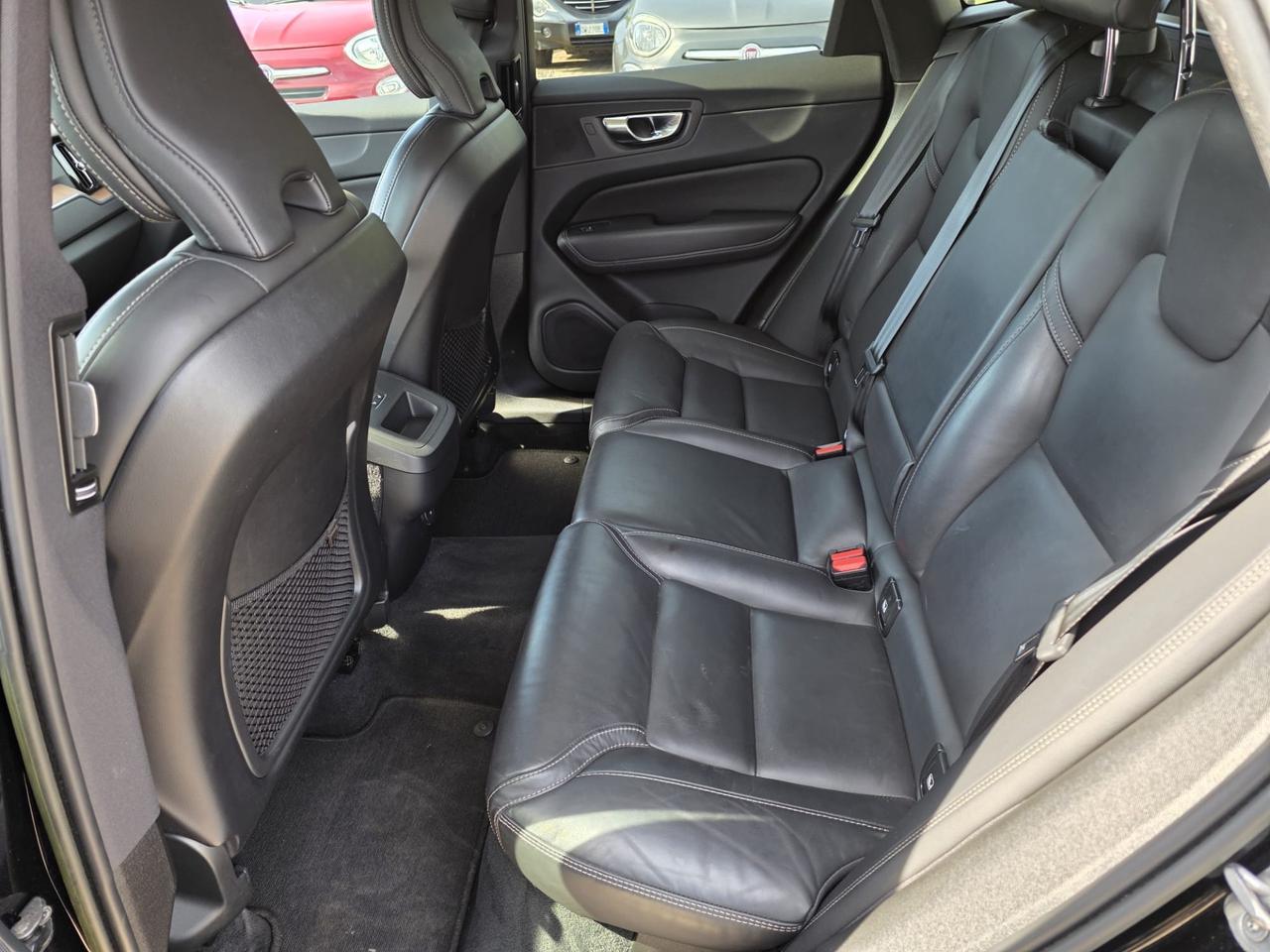 Volvo XC 60 XC60 B4 automatico Plus Dark