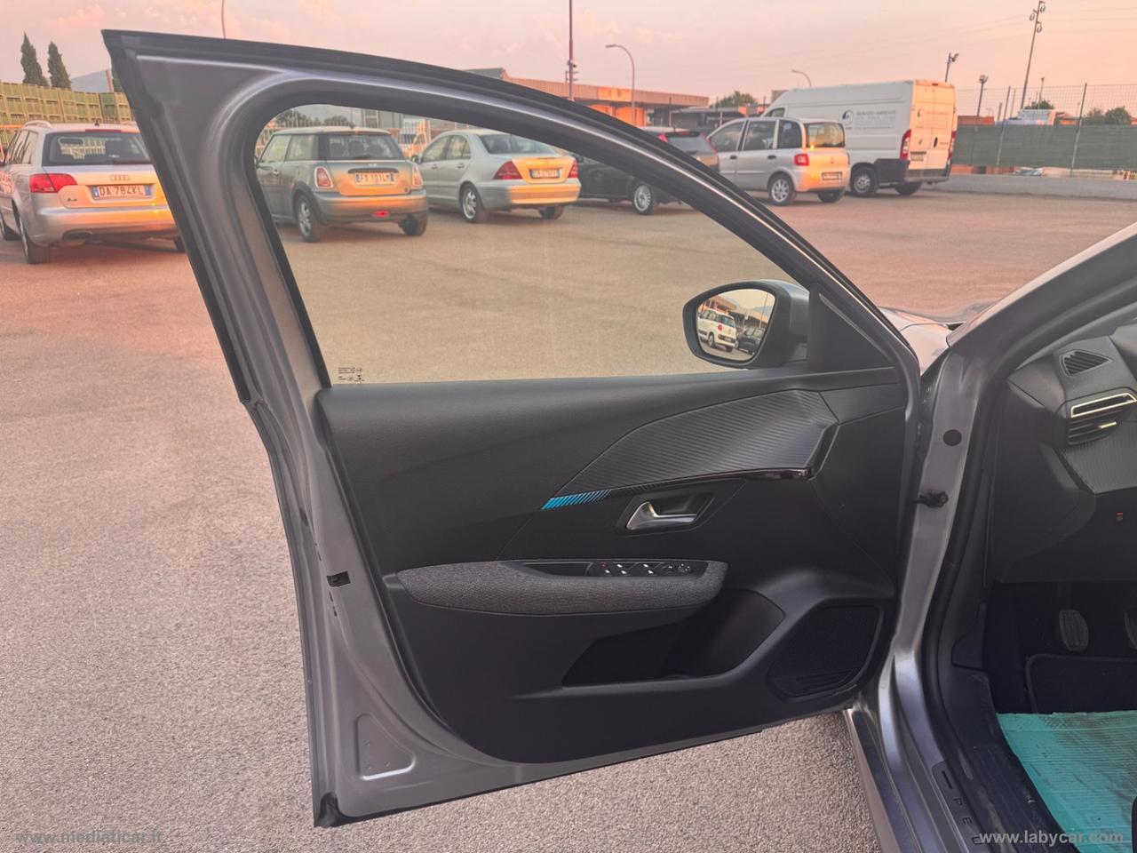 PEUGEOT 208 PureTech 82 5p. Active