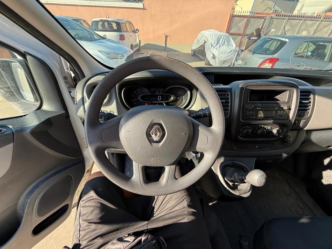Renault TRAFIC 1.6 dCi 125CV 9 POSTI PASSO LUNGO NO CLIMA + IVA