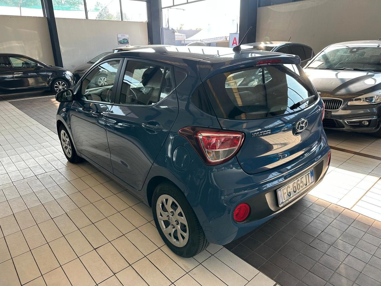 Hyundai i10 1.0 MPI Sound Edition A/T
