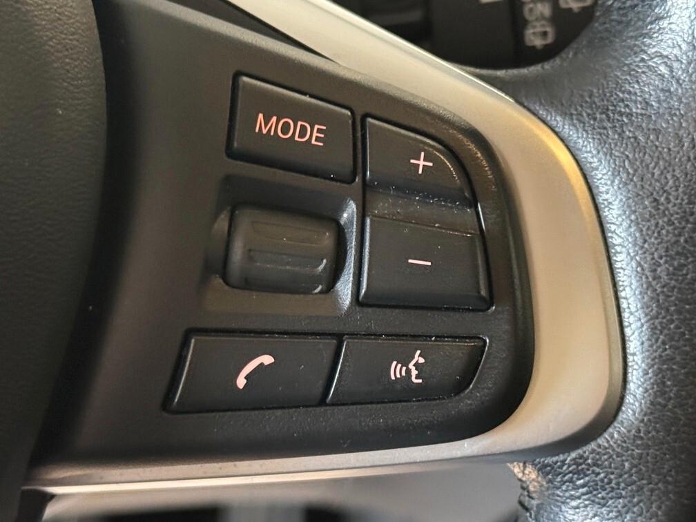 BMW X1 sdrive18d xLine auto Led Navi 18"