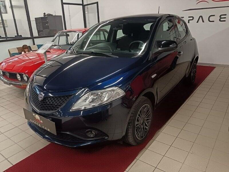 Lancia Ypsilon Ypsilon 1.0 FireFly 5 porte S&S Hybrid Ecochic Gold