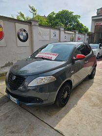 Lancia Ypsilon 1.2 69 CV PERFETTA