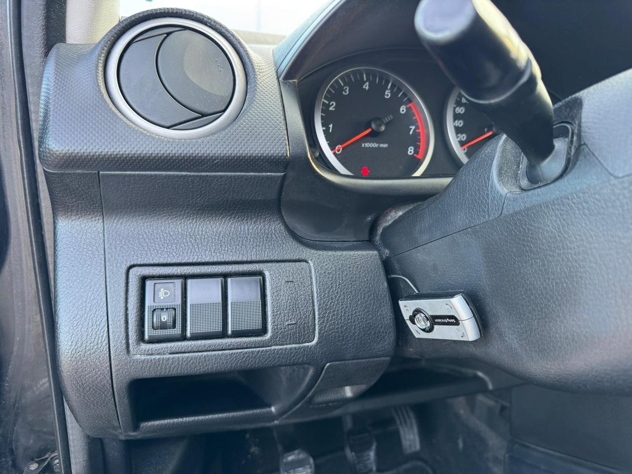 Mazda 2 1.2 16V 5p. Sony Ericsson Neopatentati