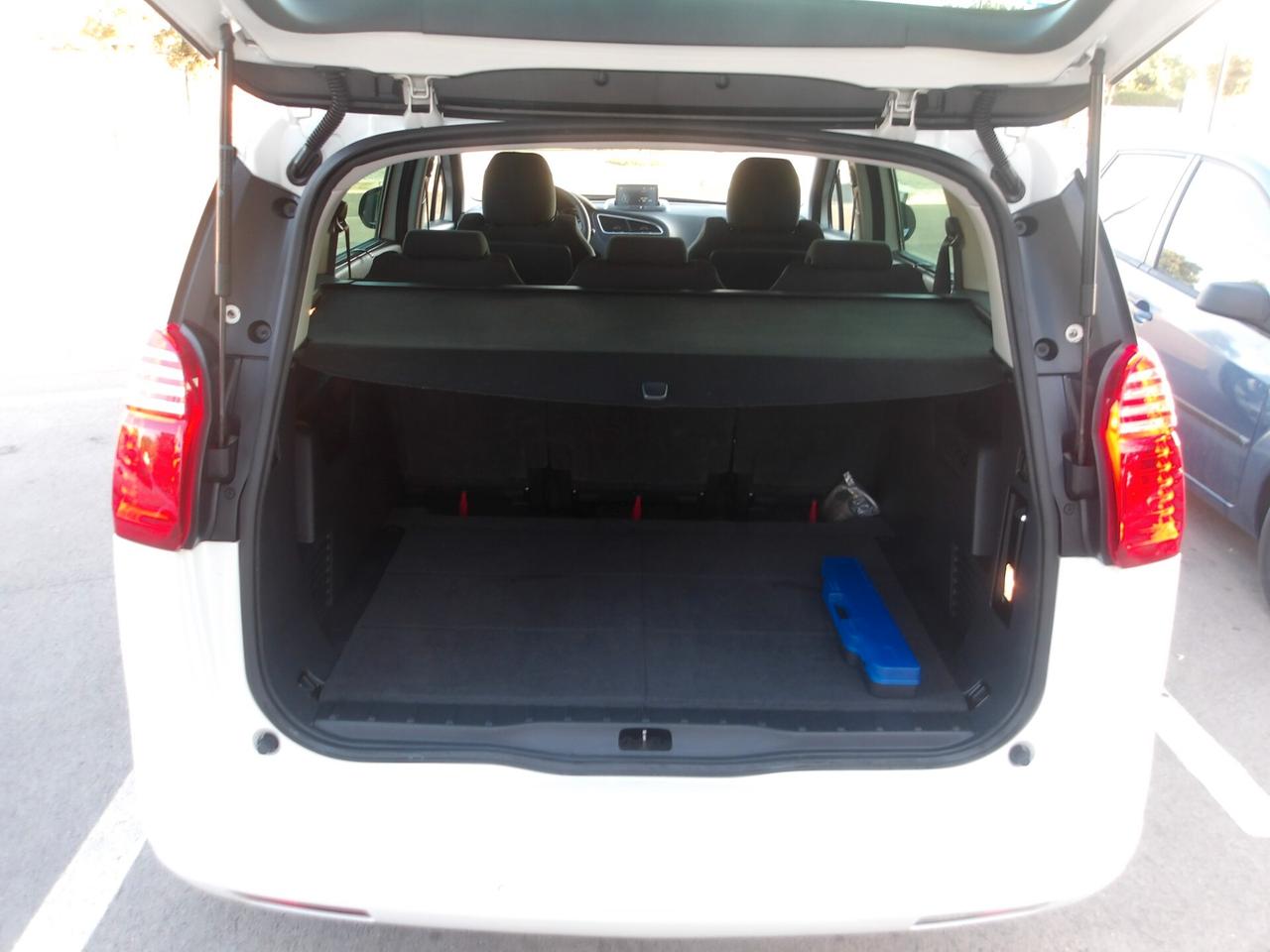 PEUGEOT 5008 1.6 DIESEL-GARANZIA FULL