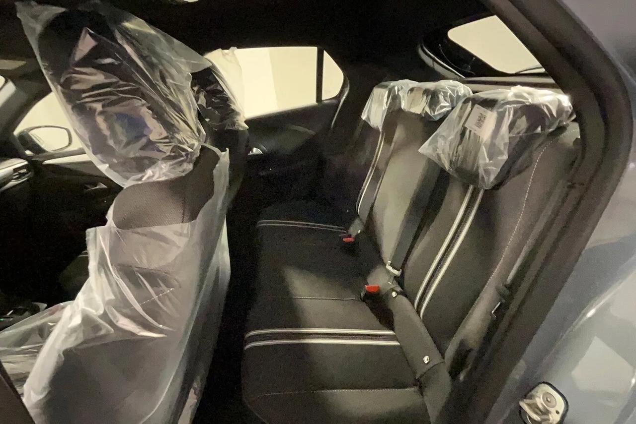 Opel Corsa Hybrid 110 CV aut. GS