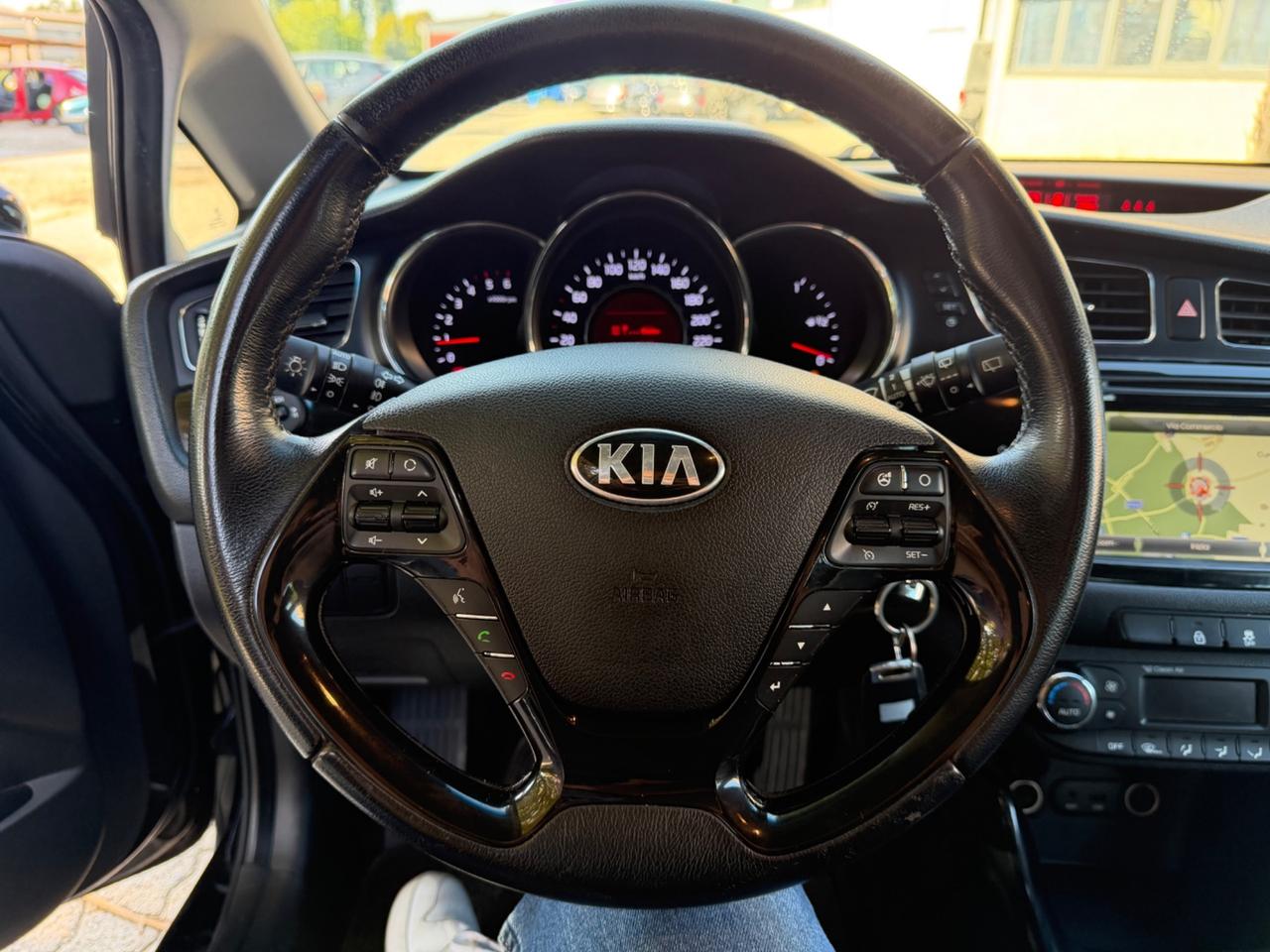 Kia Ceed cee'd 1.6 diesel 110CV 2014