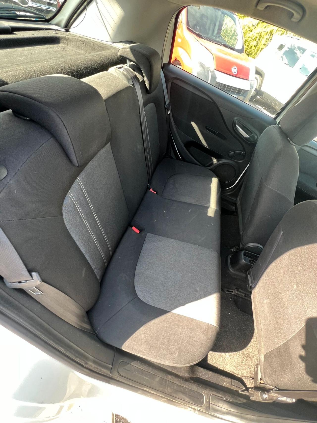 Fiat Punto 1.3 MJT II 75 CV 5 porte