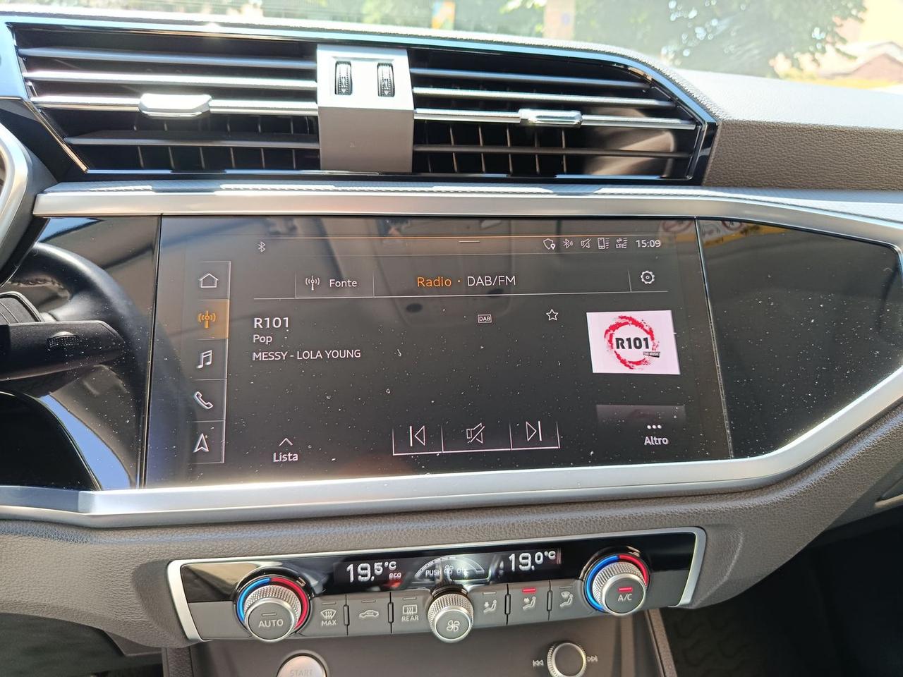 Audi Q3 2.0 TDI Business #6230