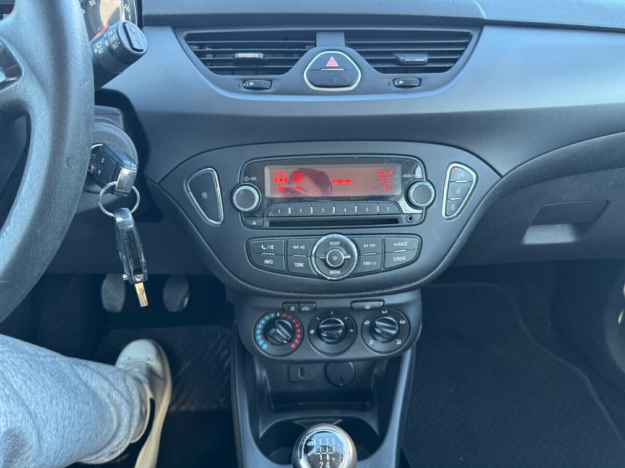 Opel Corsa 1.4 90CV GPL OK NEOPATENTATI