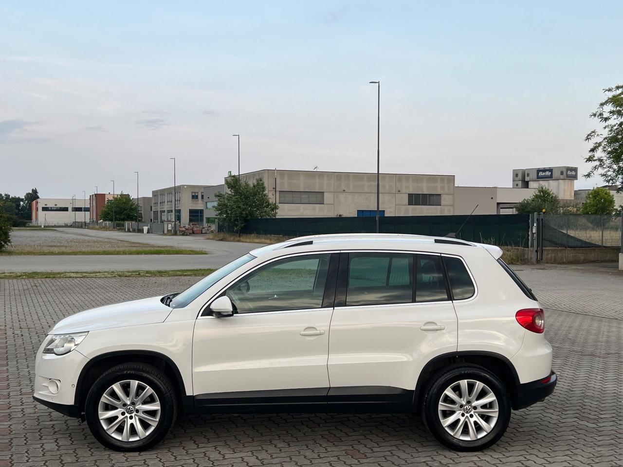 Volkswagen Tiguan 2.0 TDI DPF 4MOTION DSG Sport & Style