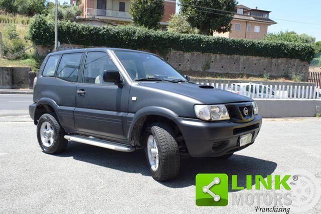 NISSAN Terrano II 2.4i 12V cat 3 porte Luxury