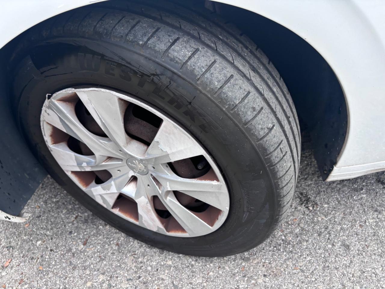 Peugeot 208 1.2 VTi 82 CV 5 porte Access