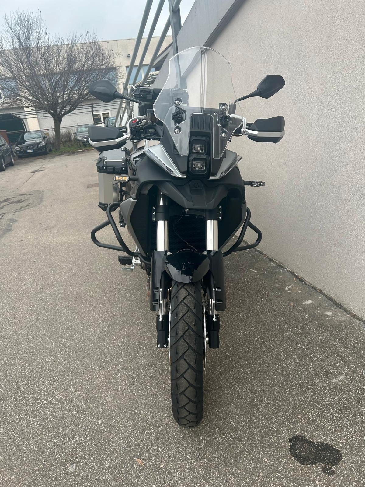 Qj Motor STR 700 SX PRONTA CONSEGNA IN PROMOZIONE