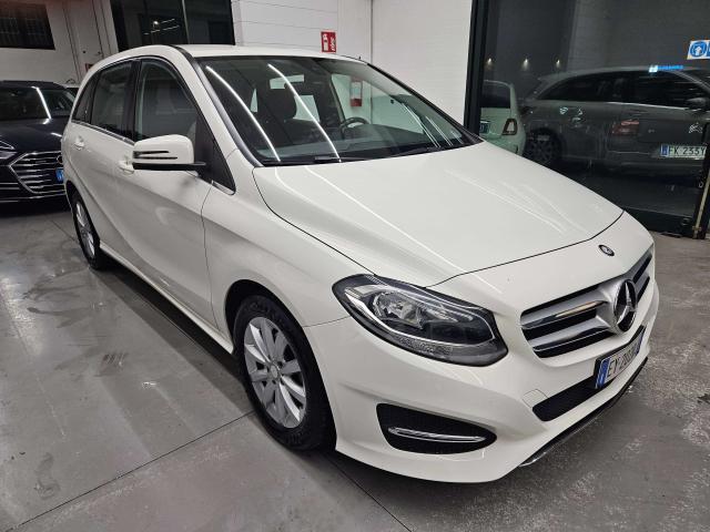 Mercedes-Benz B 180 1.5 Premium FL E6 NEOPATENTATI