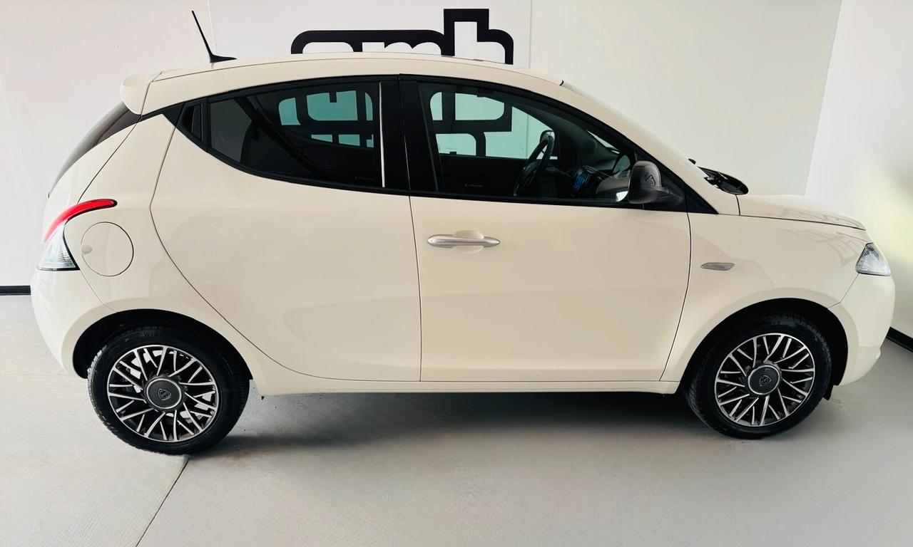 Lancia Ypsilon 1.2 69 CV 5 porte GPL Ecochic Gold