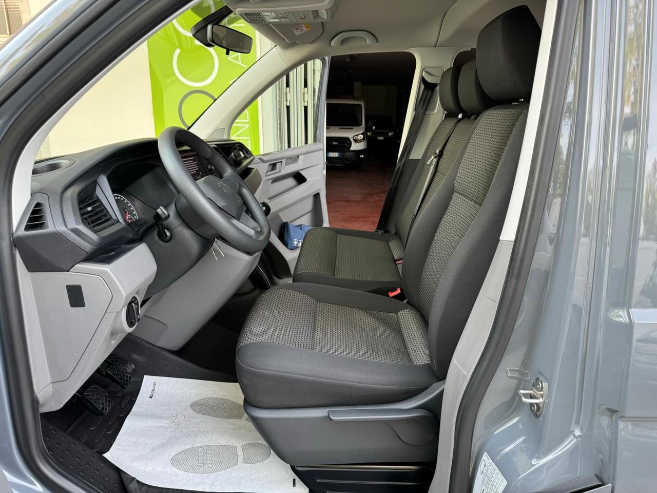Volkswagen Caravelle T6.1 2.0TDI TREND GARANZIA24M