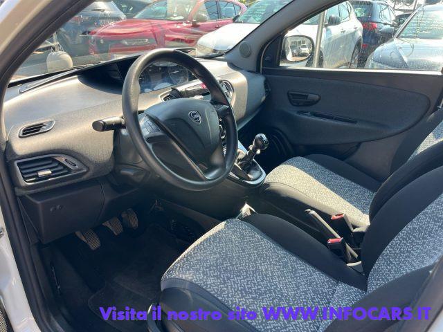 LANCIA Ypsilon 1.0 FireFly 5p S&S Hybrid Ecochic Silver PROMO