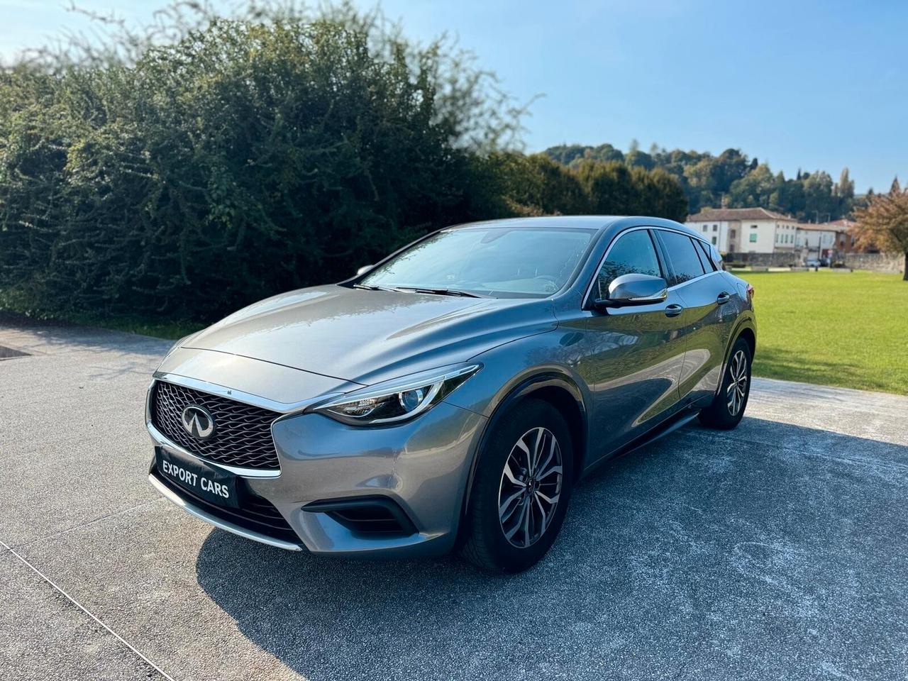 Infiniti Q30 1.5 diesel Premium Tech