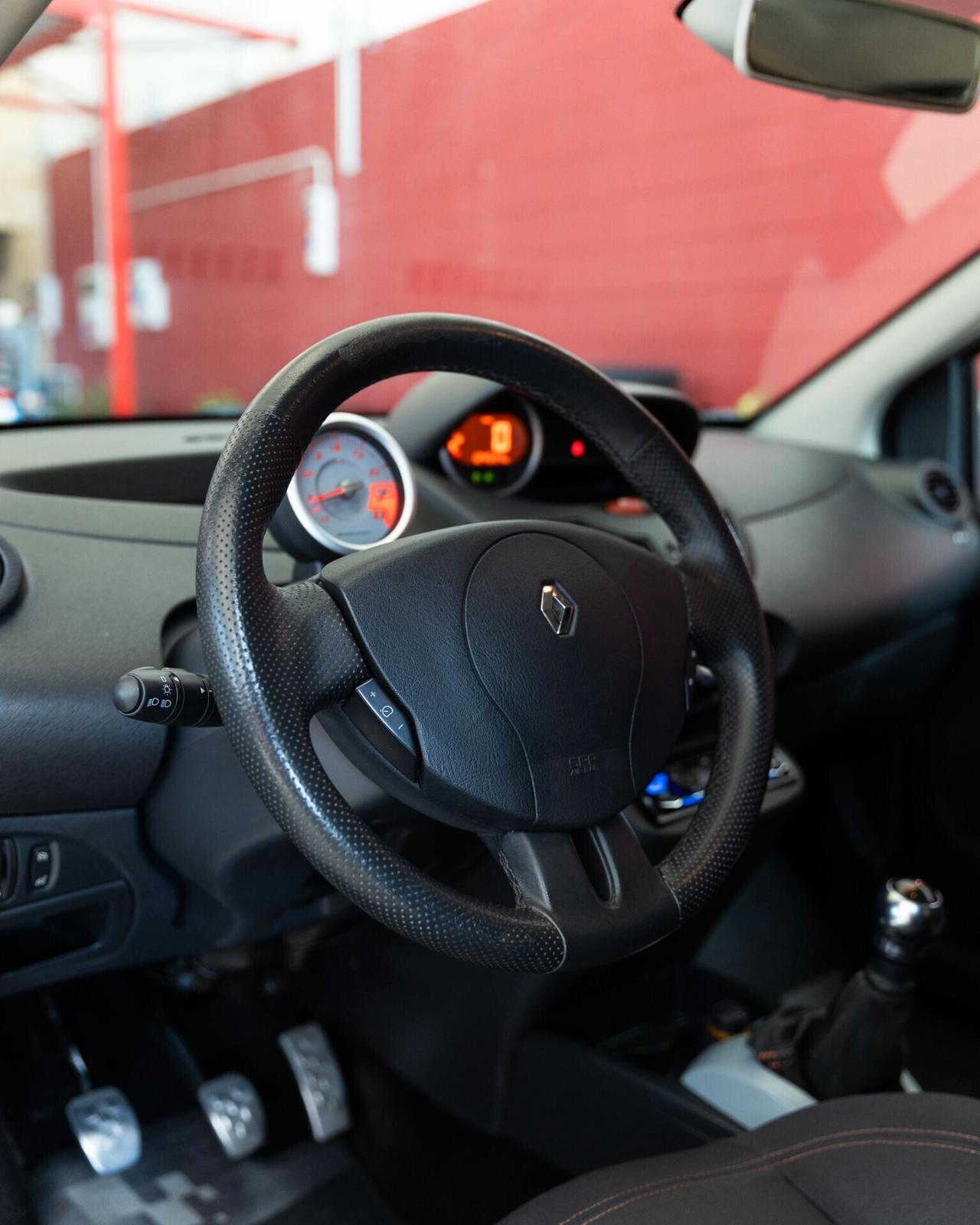 Renault Twingo 1.6 16V RS CUP