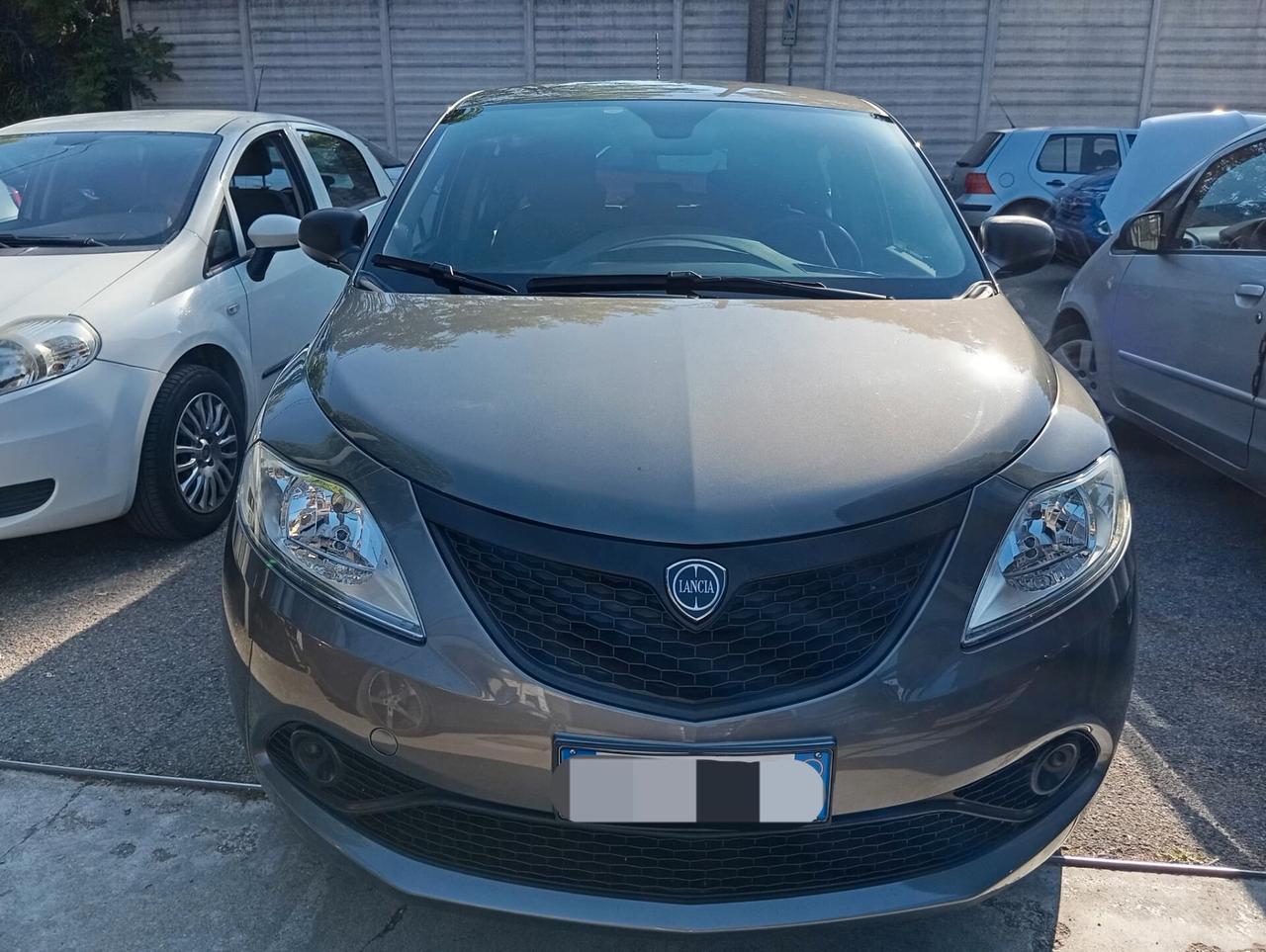 Lancia Ypsilon 1.2 69 CV 5 porte S&S Gold
