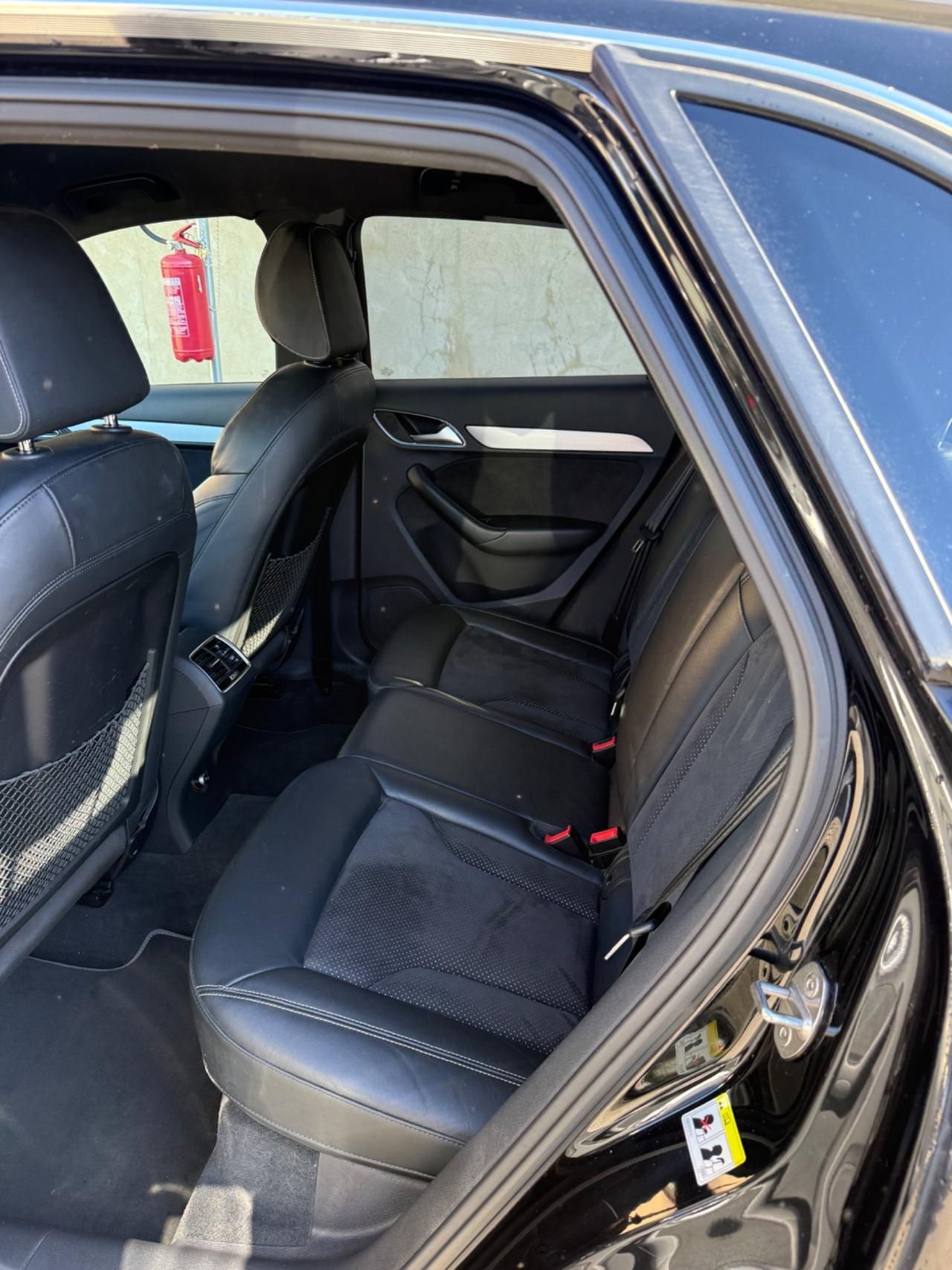 Audi Q3 2.0 TDI 150 CV S tronic Sline