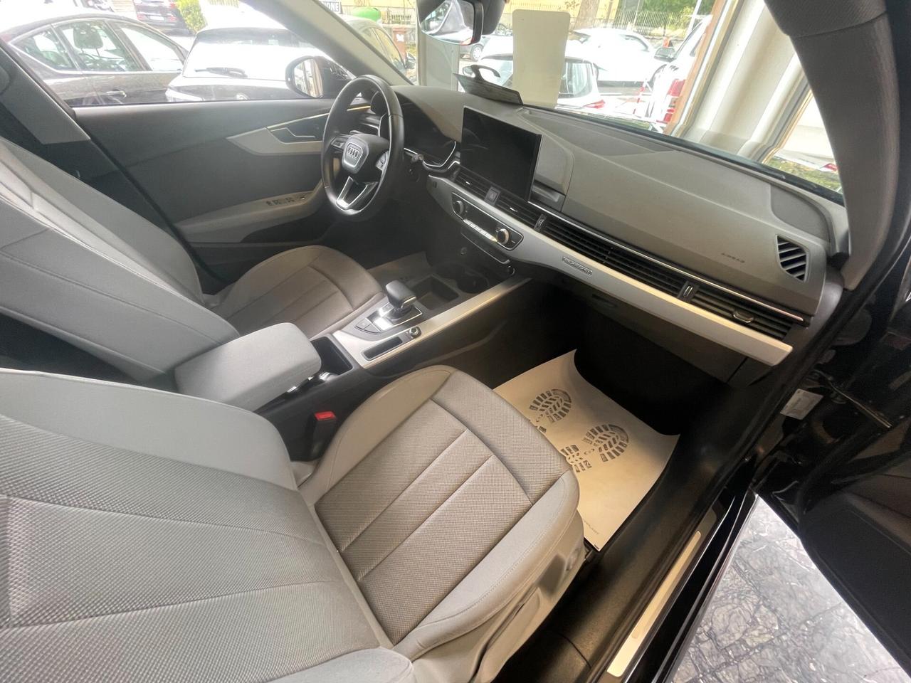 Audi A4 Avant 40 TDI quattro S tronic Business Advanced