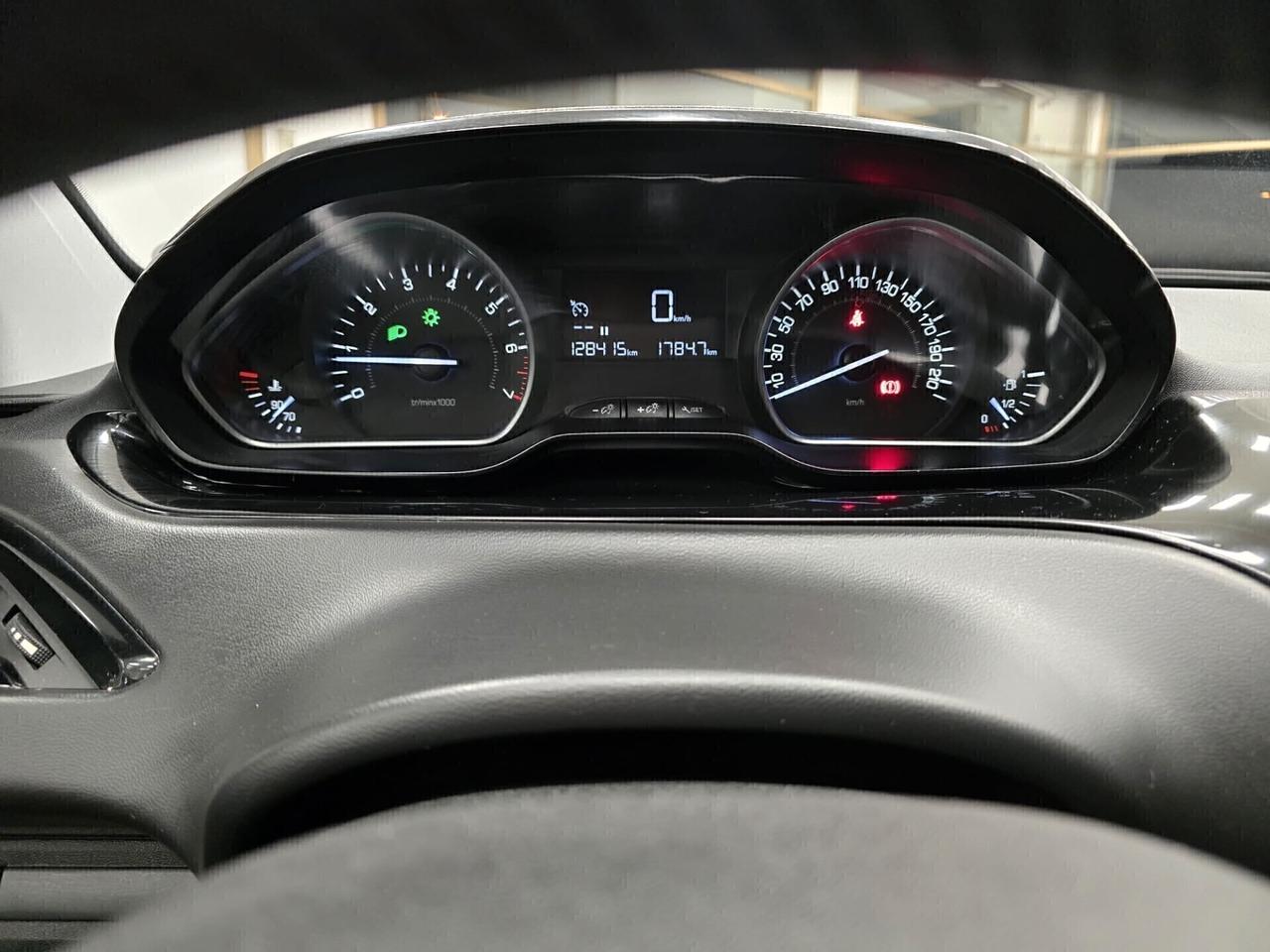 Peugeot 208 PureTech 82 5 porte Active NEOPATENTATI