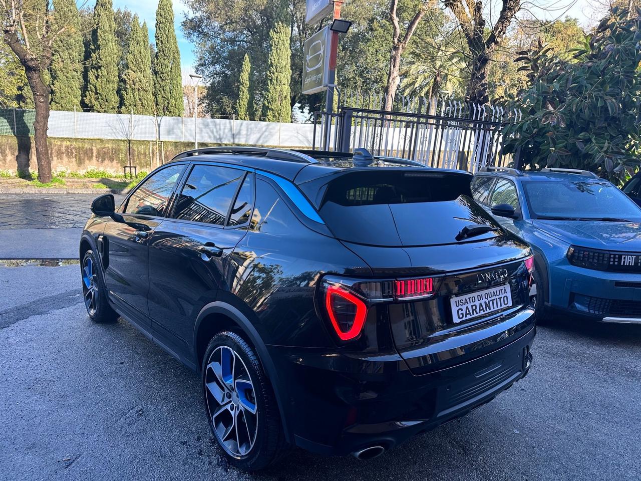 Lynk&co 01 PHEV More NO VINCOLI