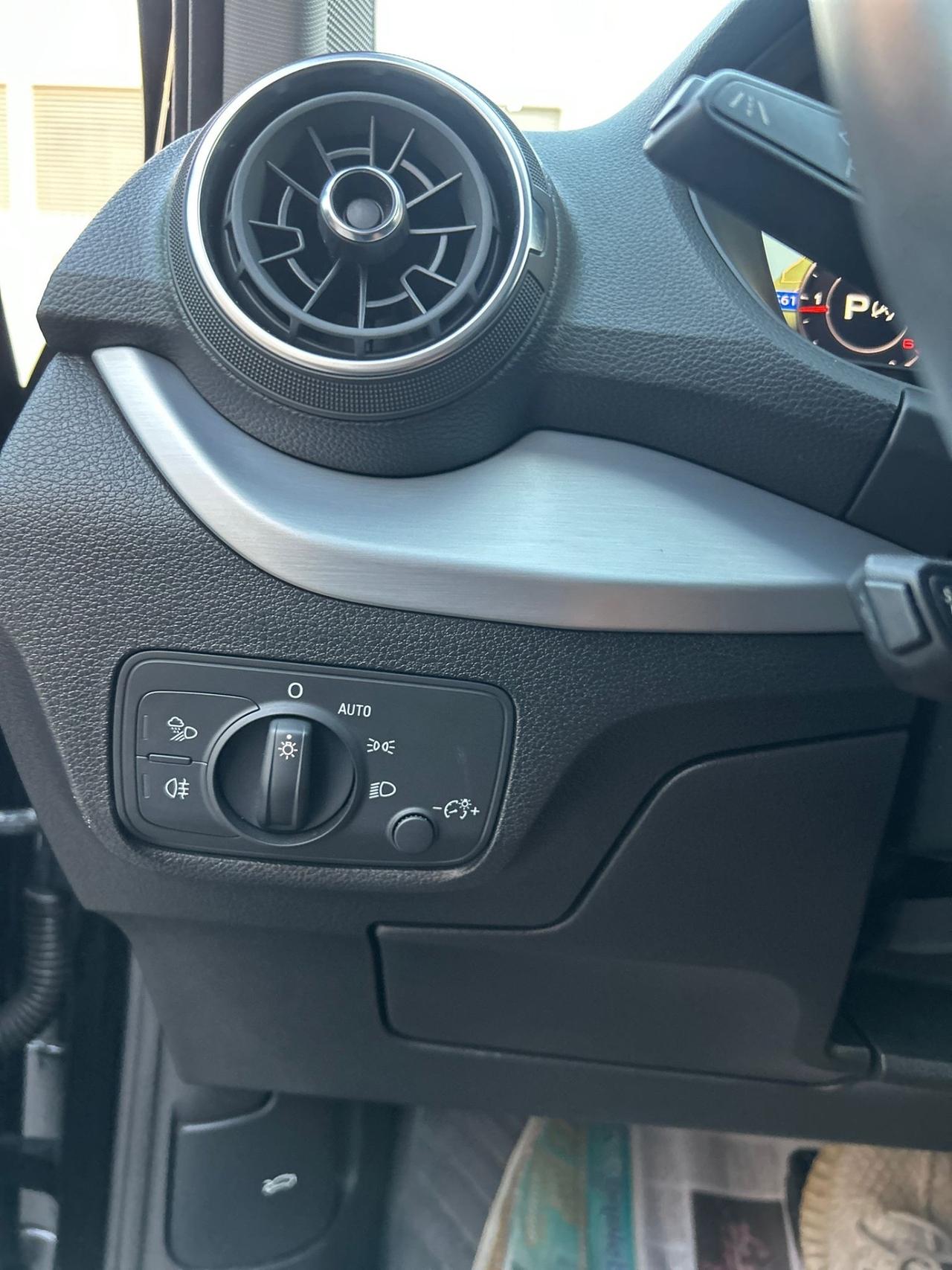 Audi Q2 30 TDI S tronic-2020 LED/VIRTUAL/PELLE